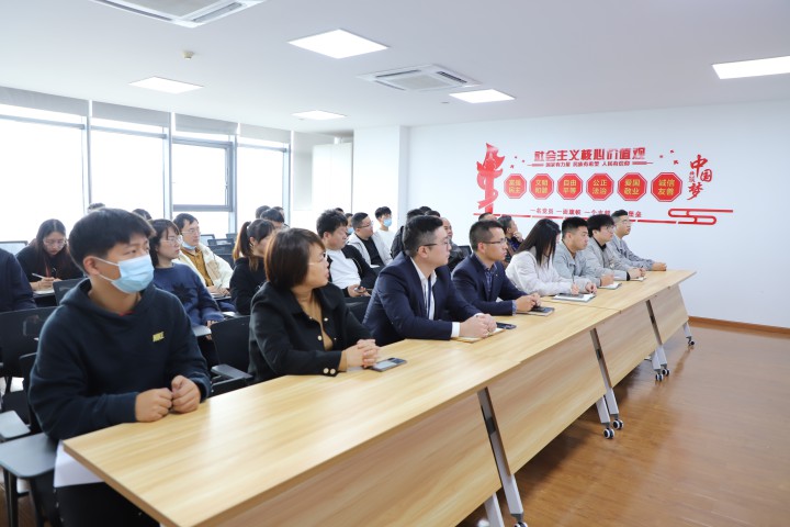 中天精誠裝飾舉辦項(xiàng)目管理專題培訓(xùn)