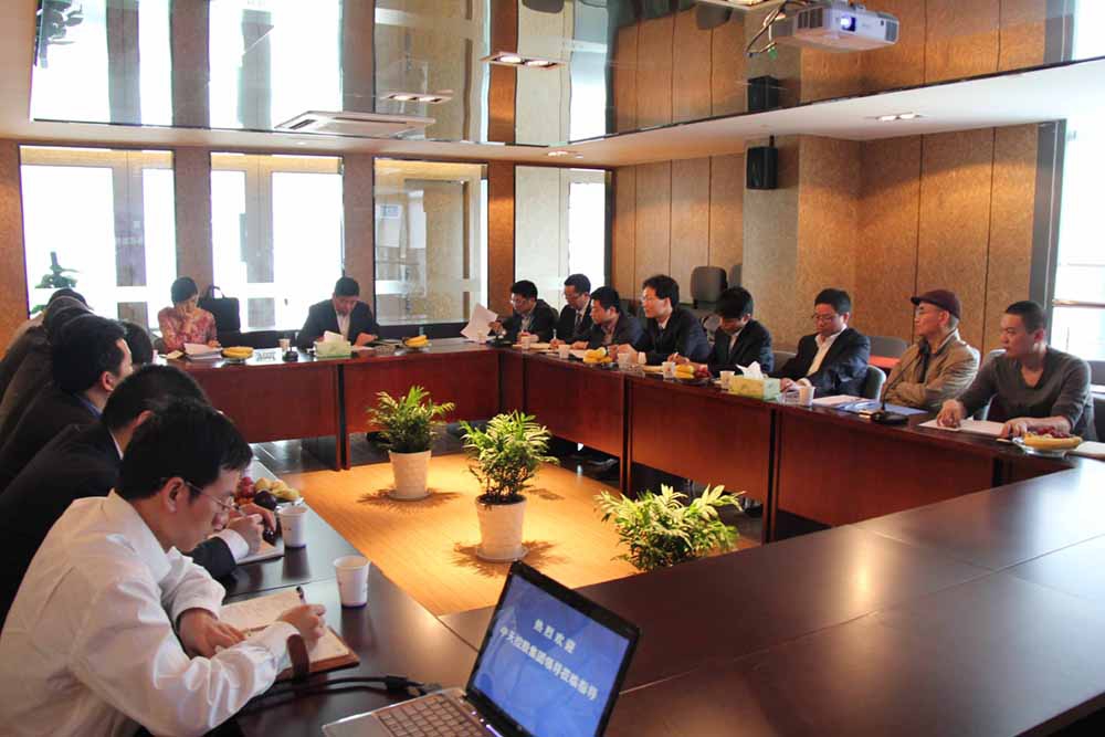 控股集團董事長樓永良到裝飾集團檢查指導工作