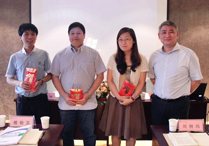 裝飾集團(tuán)召開2012年第二季度項(xiàng)目經(jīng)理例會