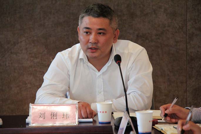 裝飾集團(tuán)召開(kāi)新三年（2013—2015）發(fā)展規(guī)劃研討會(huì)