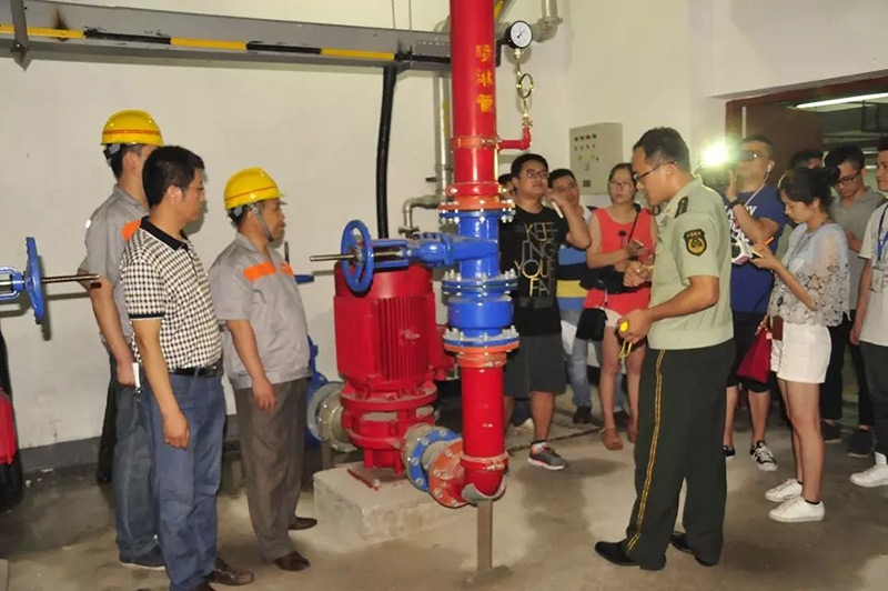 2015年度“創人民滿意消防隊伍”新聞發布會在中天消防項目部召開